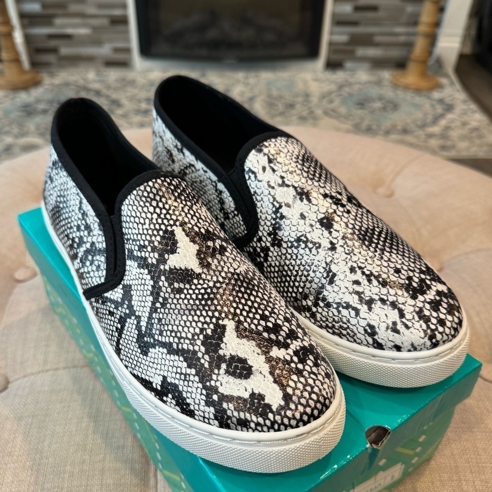 Anna Snakeskin Print Sneaker